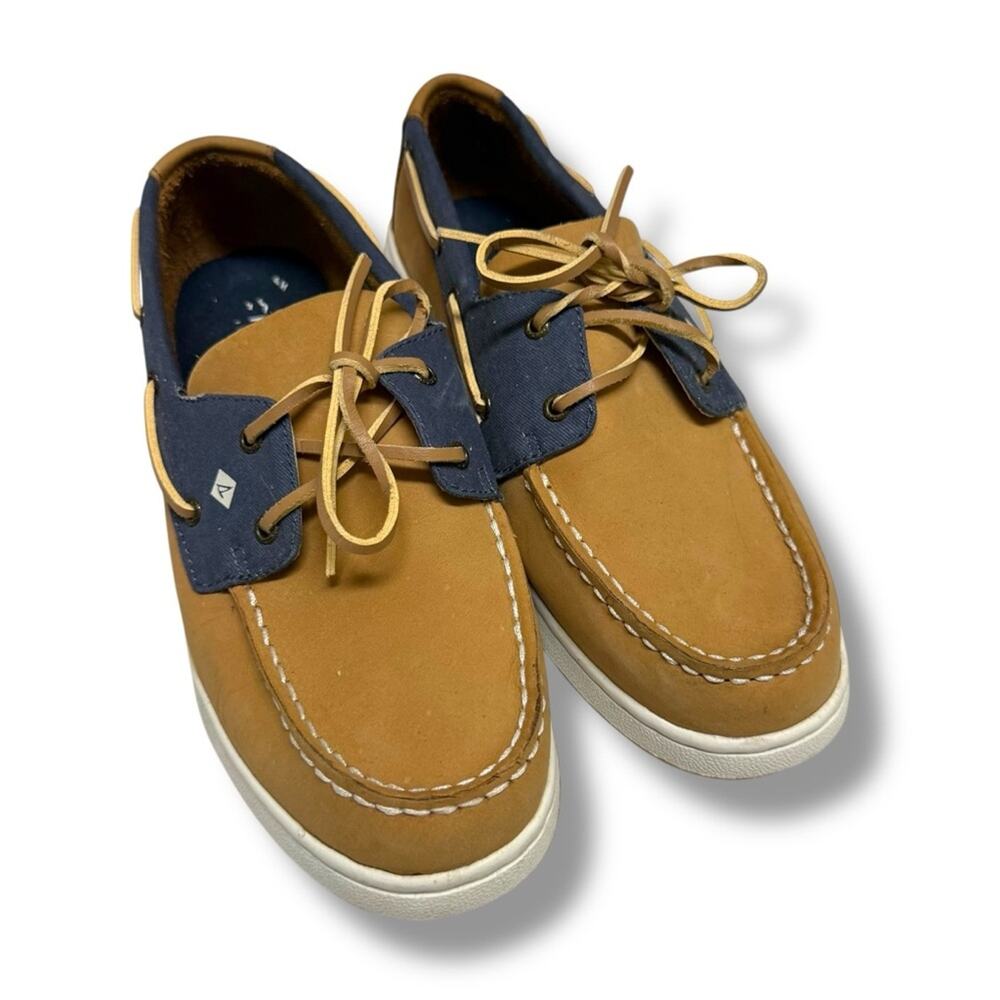 Sperry Tan and Blue Shoes with Moc-Toe Design Cup‎ II Boat 5M